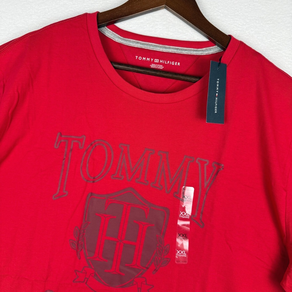 NWT Tommy Hilfiger T-Shirt Mens XXL Red Graphic Crest Logo NYC Graphic Tee